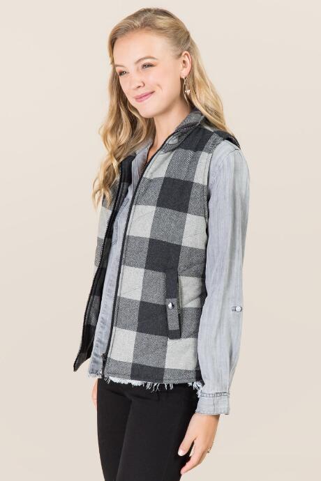 Francesca's Alisha Buffalo Check Puffer Vest - Black/white