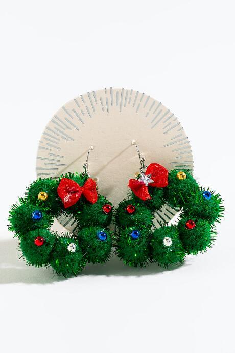 Francesca's Christmas Wreath Earrings - Green