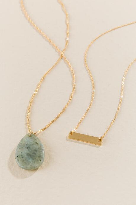 Francesca's Abella Layered Pendant Set - Gray