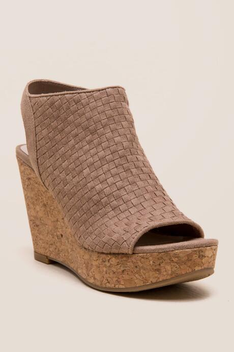 Fergalicious Rasta Woven Wedge - Nude