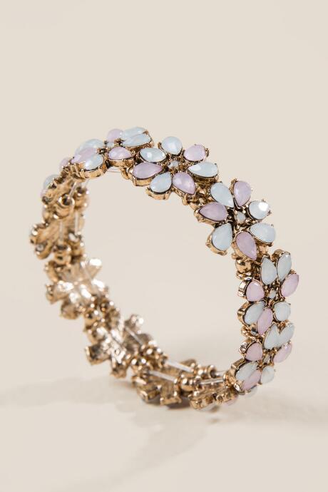 Francesca's Yara Floral Bracelet - Blush