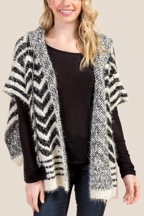 Francesca Inchess Cadence Chevron Eyelash Ruana - Black/white