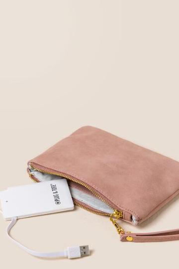 Francesca's Sierra Tech Charger Clutch - Blush