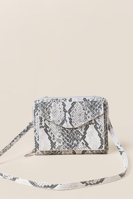 Francesca's Kasia Snakeskin Wallet Crossbody - Gray