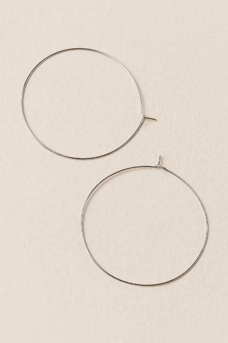 Francesca's Naomi Wire Hoop Earring - Silver