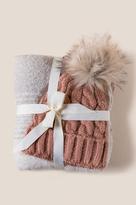 Francesca's Presley Scarf And Beanie Set - Amber