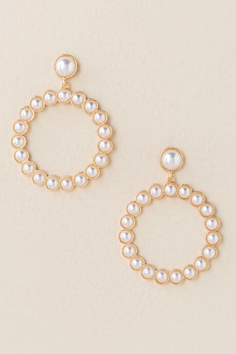 Francesca's Zayna Pearl Hoop Earring - Pearl