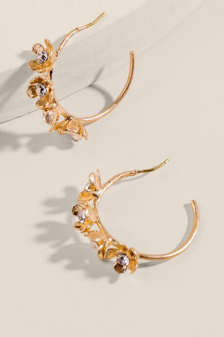 Francesca's Wendi Metal Flower Hoops - Gold