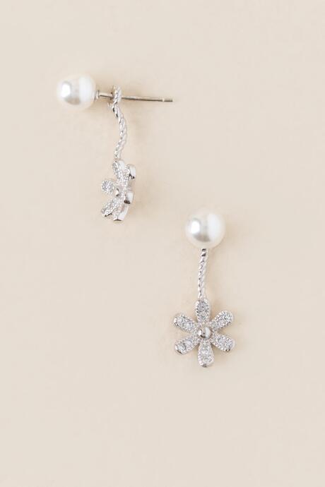 Francesca's Nika Cubic Zirconia Flower Drop Earring - Crystal