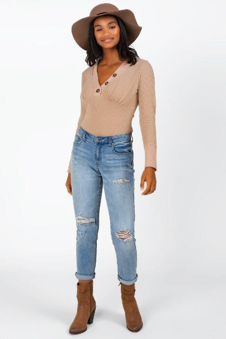 Francesca's Imeliaan Ribbed Henley Top - Sand
