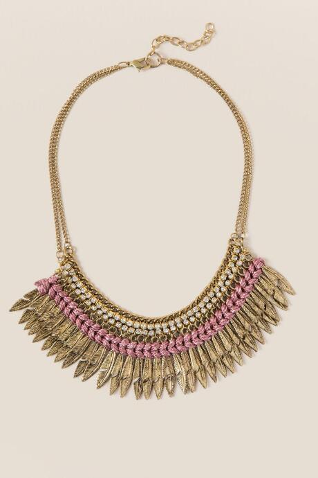 Francesca's Sedona Feather Statement Necklace - Blush