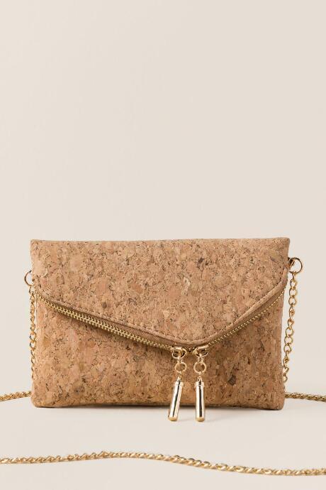 Francesca's Hayden Cork Crossbody Clutch - Natural