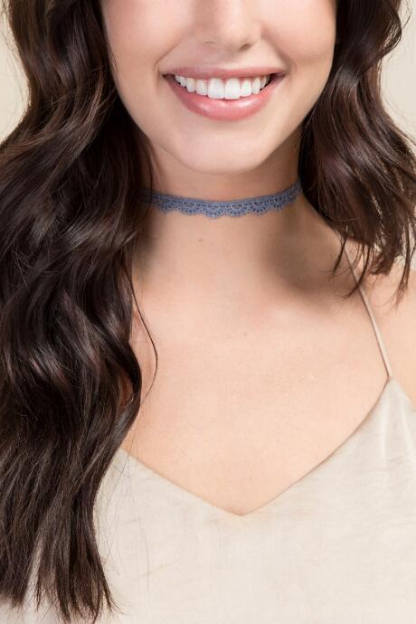 Francesca's Yorkshire Mini Scallop Lace Choker - Periwinkle