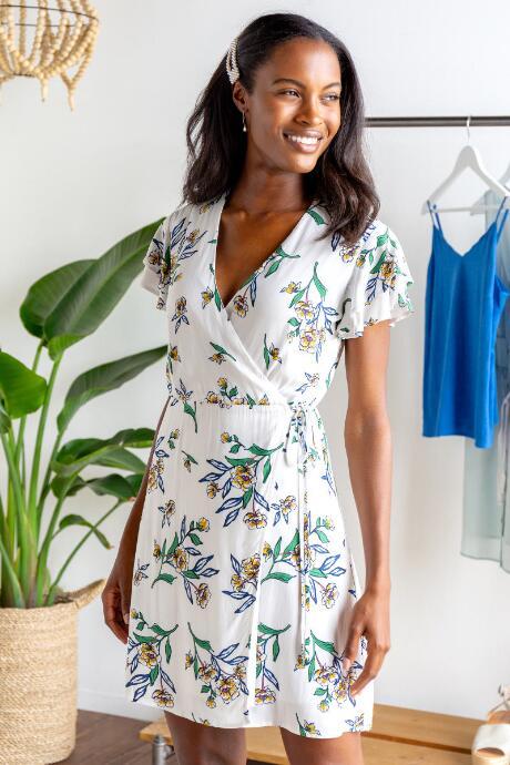 Dee Elle Sydney Floral Wrap Dress - White