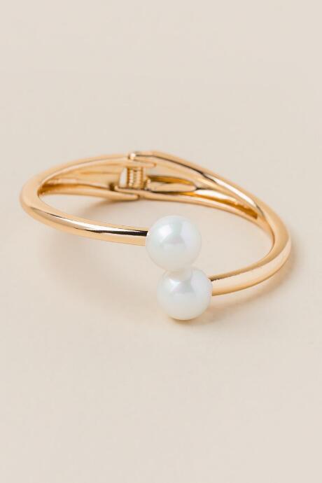 Francesca's Zendaya Pearl Hinge Cuff Bracelet - Pearl