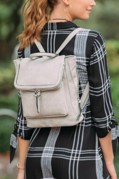 Francesca's Kendall Classic Backpack - Light Gray