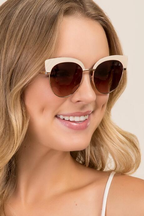 Francesca's Felicity Cat Eye Sunglasses - Nude