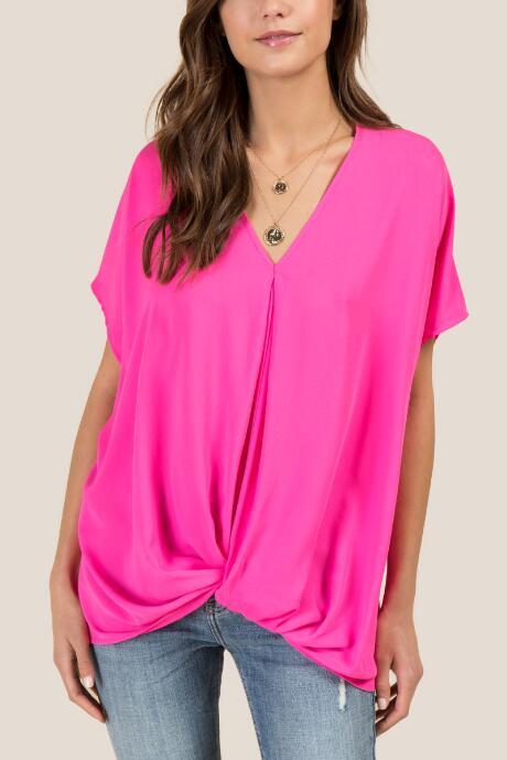 Francesca Inchess Arden Back Seam Front Twist Blouse - Fuchsia