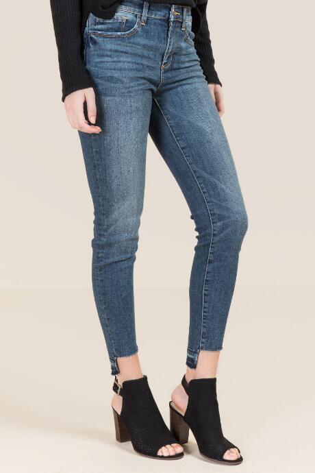 Francesca's Harper Release Hem Skinny Jeans - Medium Wash