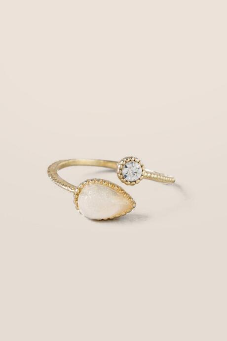 Francesca's Lourdes Crystal Wrap Ring - Ivory