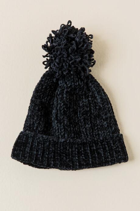 Francesca's Madilynn Chenille Pom Beanie - Black