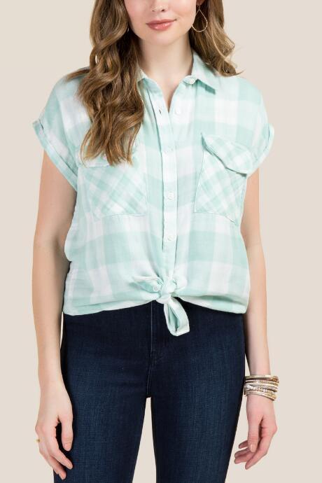 Francesca's Monroe Tie Front Button Down Shirt - Mint