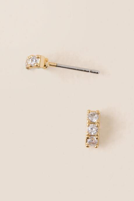 Francesca's Chelsea Cubic Zirconia Bar Stud Earring - Crystal