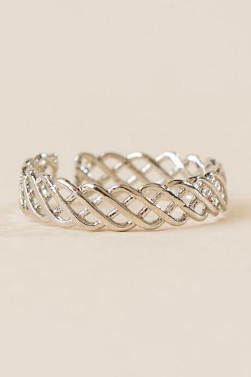 Francesca's Haley Criss Cross Toe Ring - Silver