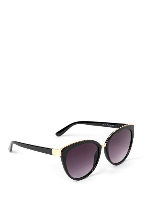 Francesca's Alyssa Classic Frame Sunglasses - Black
