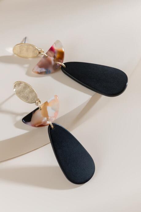 Francesca's Logan Linear Drop Earrings - Black