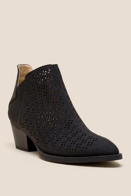 Cl By Laundry Cambria Ankle Boot - Black