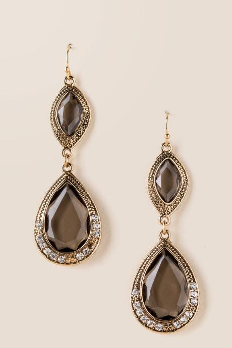 Francesca's Camille Pav Bottom Double Drop Earring - Gray