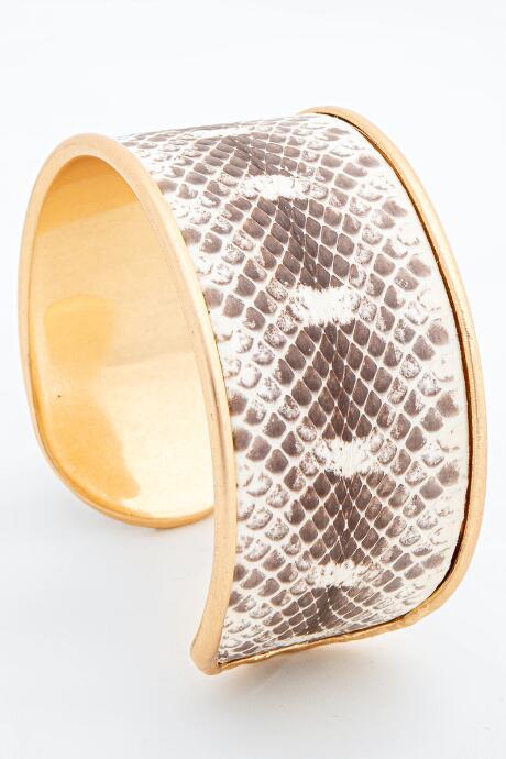 Francesca's Clarissa Leather Snake Cuff - Gold