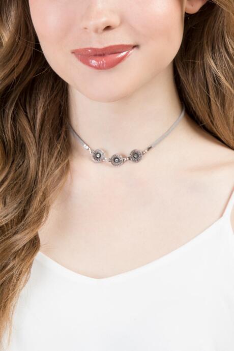 Francesca's Quinn Suede Choker - Silver
