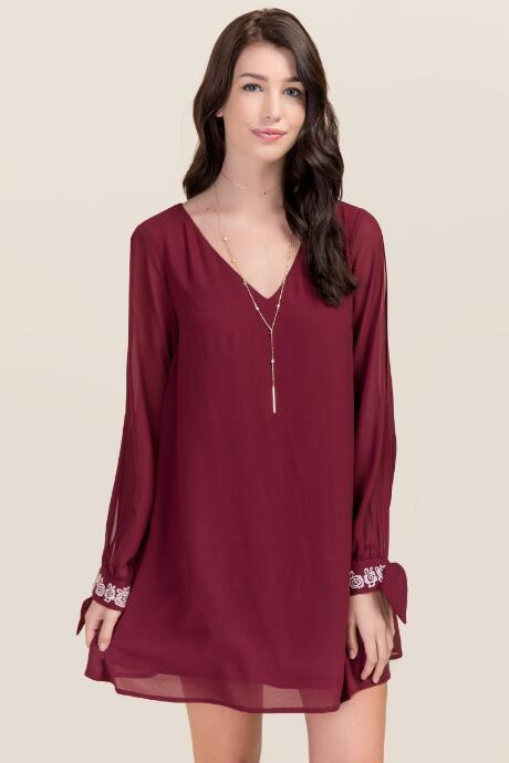 Mi Ami Jules Cold Shoulder Shift Dress - Wine