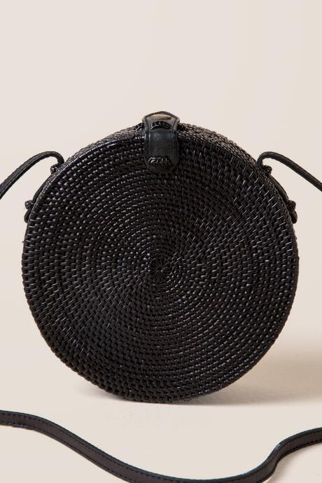 Francesca's Round Straw Crossbody - Black