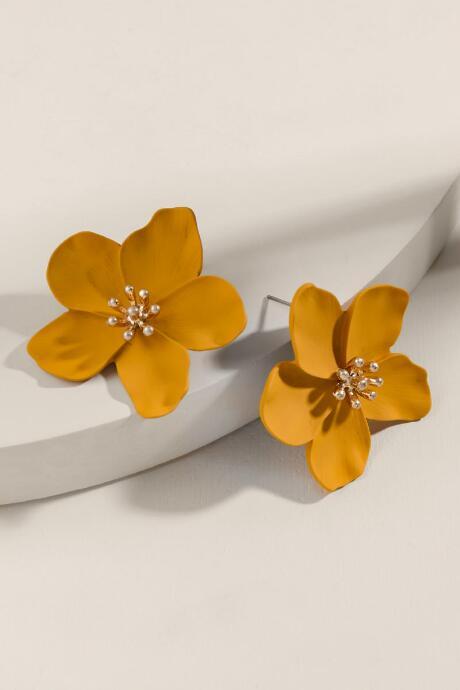 Francesca's Stacy Statement Metal Flower Studs - Mustard