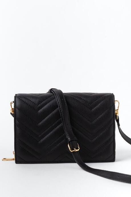 Francesca's Veronica Quilted Wallet - Black