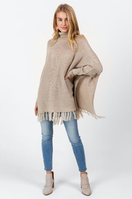 Francesca's Sienna Tassel Bottom Poncho - Natural