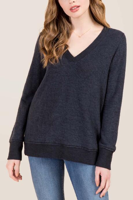 Francesca's Elba Long Sleeve V Neck Side Slit Top - Black