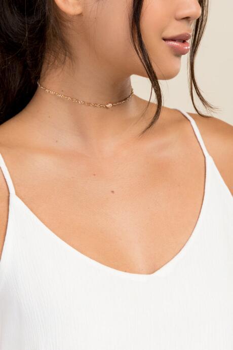 Francesca's Arin Rosary Pearl Choker - Crisp Champagne