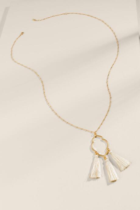 Francesca's Brittany Tassel Pendant Necklace - Ivory