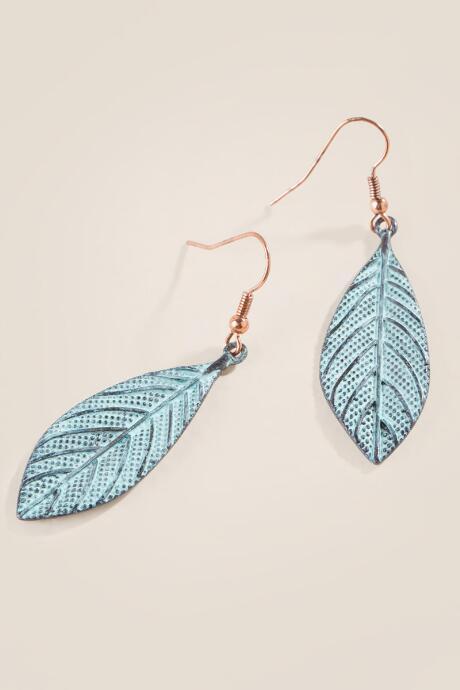Francesca's Mackenzie Textured Leaf Earrings - Turquoise