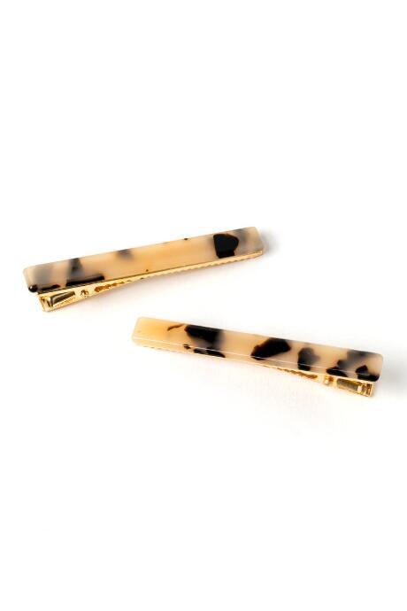 Francesca's Liz 2pk Tort Bobby Pins - Amber