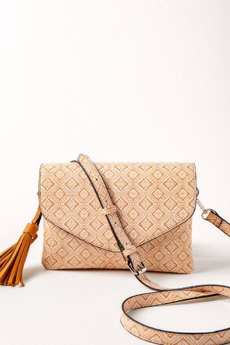 Francesca's Trina Chevron Crossbody - Tan