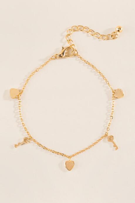 Francesca's Leah Heart And Key Charm Bracelet - Gold