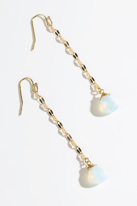 Francesca's Abigail Link Linear Earrings - Iridescent