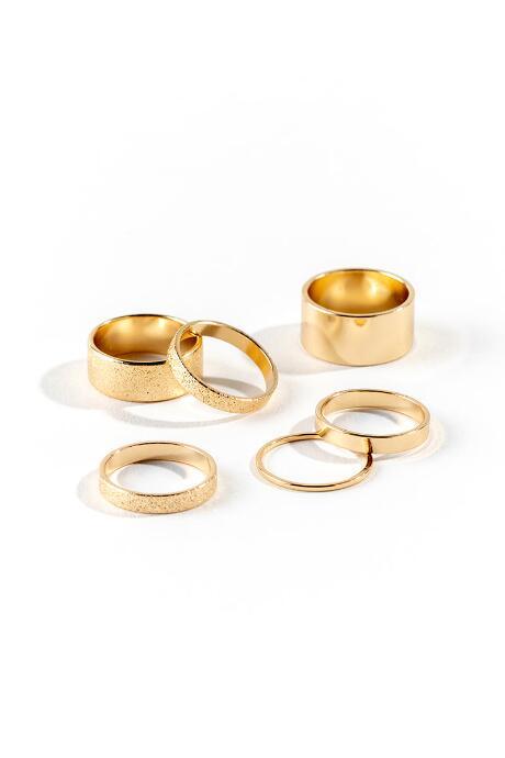 Francesca's Jordan Textured Band Ring Set - Gold