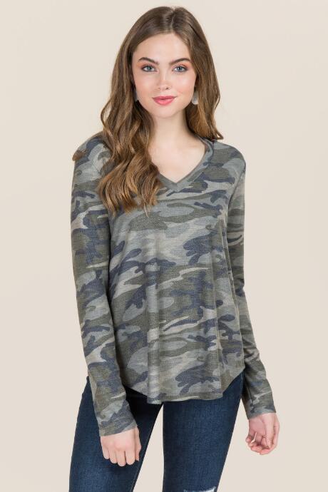 Teenplo Rita Ls Clavicle Cut Out Camo Tee - Dark Olive