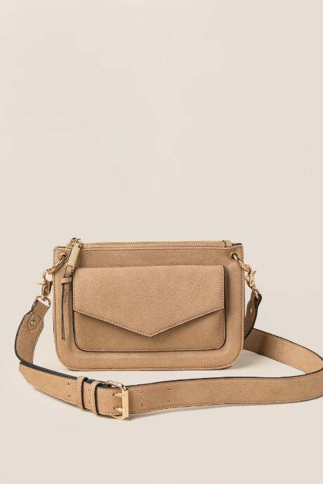 Francesca's Tracey Envelope Crossbody - Taupe